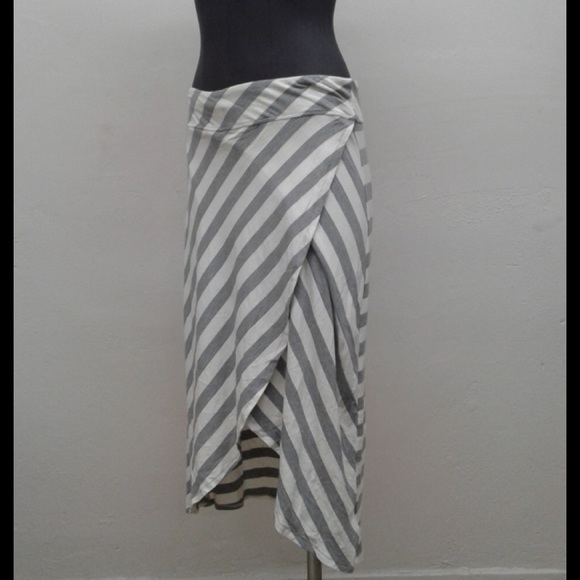 Athleta Dresses & Skirts - Athleta Grey Striped Full Length Skirt
